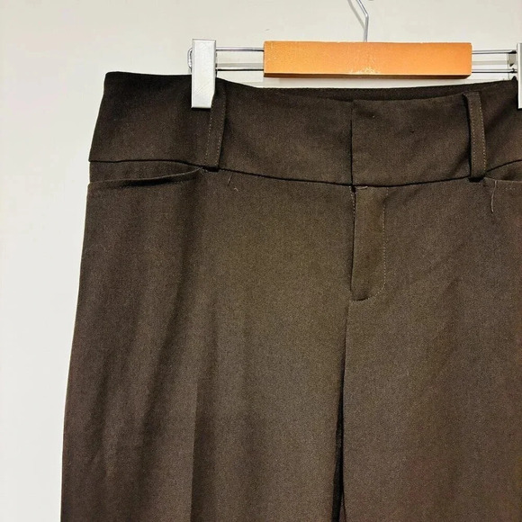 LE CHÂTEAU  Straight-leg brown pants - Picture 5 of 8